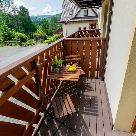 Apartament I Pokoje Goscinne U Lusi Wisla Exterior photo