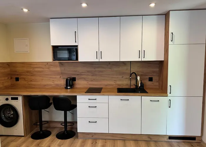 Apartament I Pokoje Goscinne U Lusi - Basen Z Podgrzewana Woda I Zadaszeniem