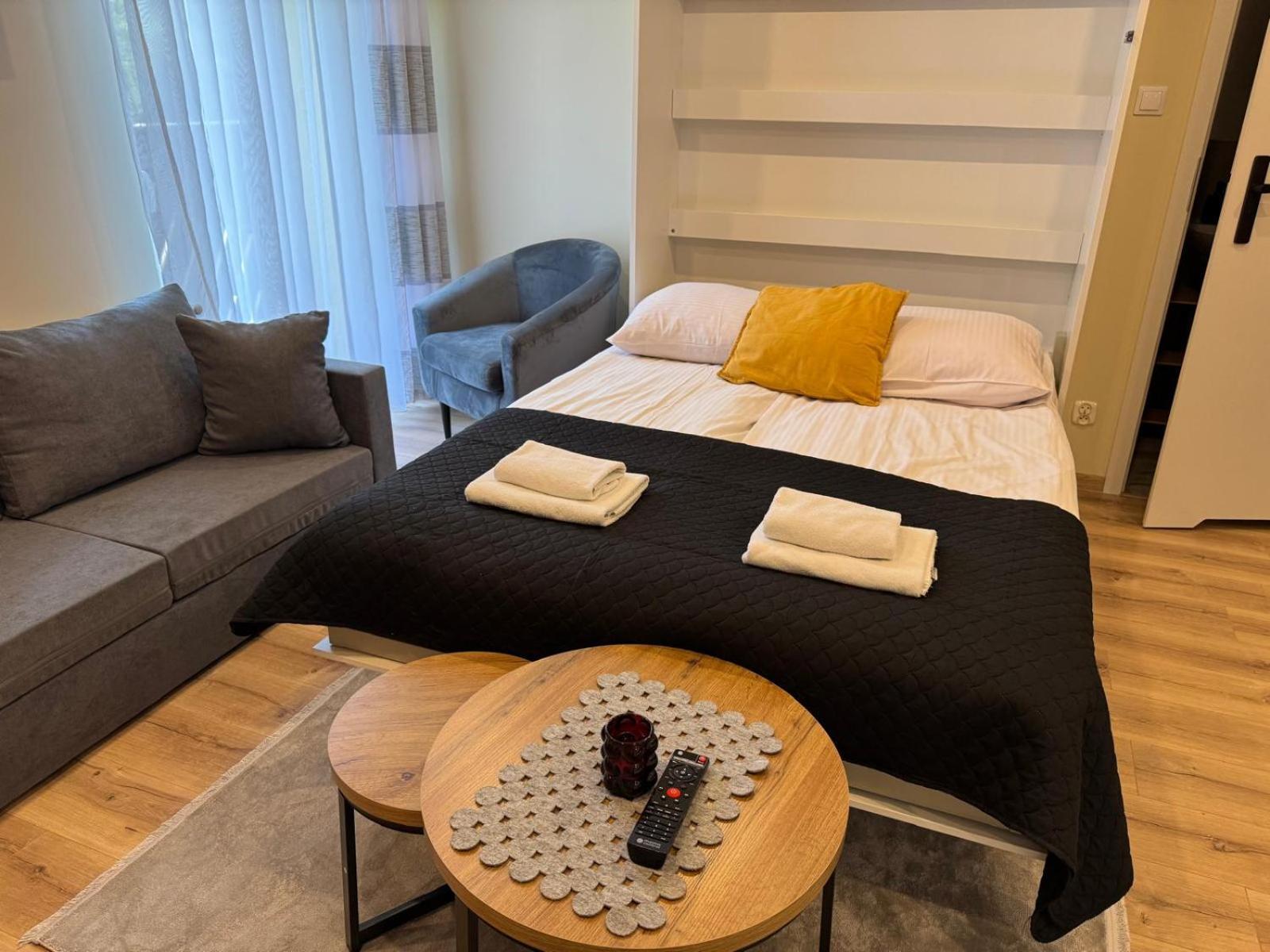 Homestay Apartament I Pokoje Goscinne U Lusi - Basen Z Podgrzewana Woda I Zadaszeniem *