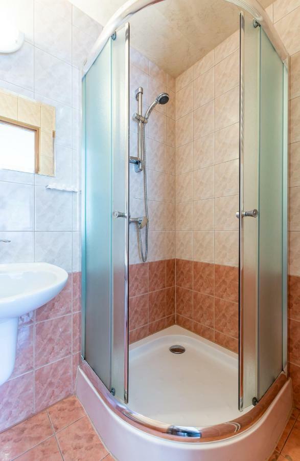 Apartament I Pokoje Goscinne U Lusi Homestay Wisla