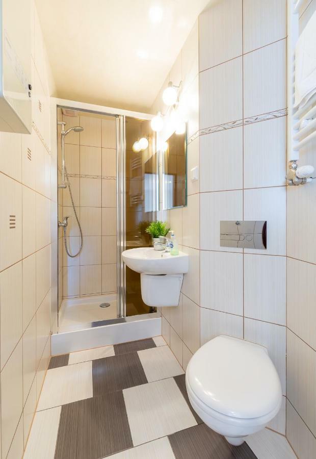 Apartament I Pokoje Goscinne U Lusi *